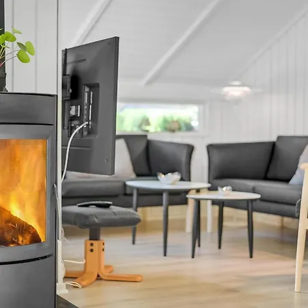 Ferienhaus Beautiful In With Wifi *